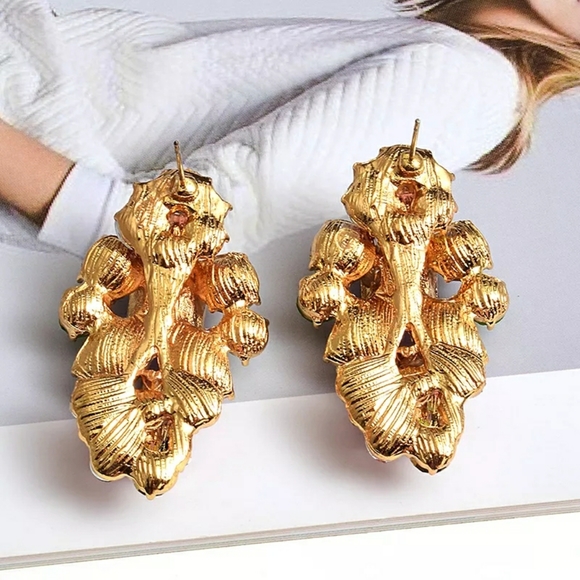 2/$35 "Lox" cluster rhinestone purple and pink earrings - Picture 8 of 10